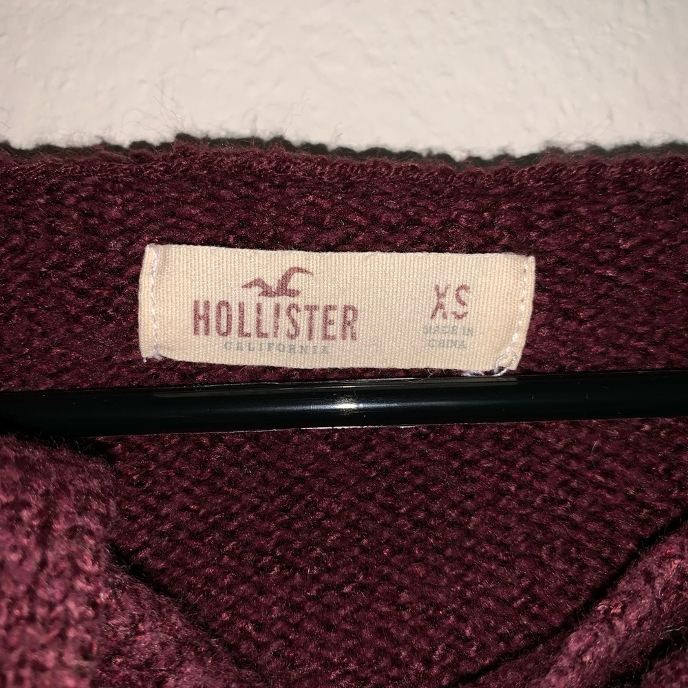 Hollister Sweater Hoodie - Picture 3 of 4